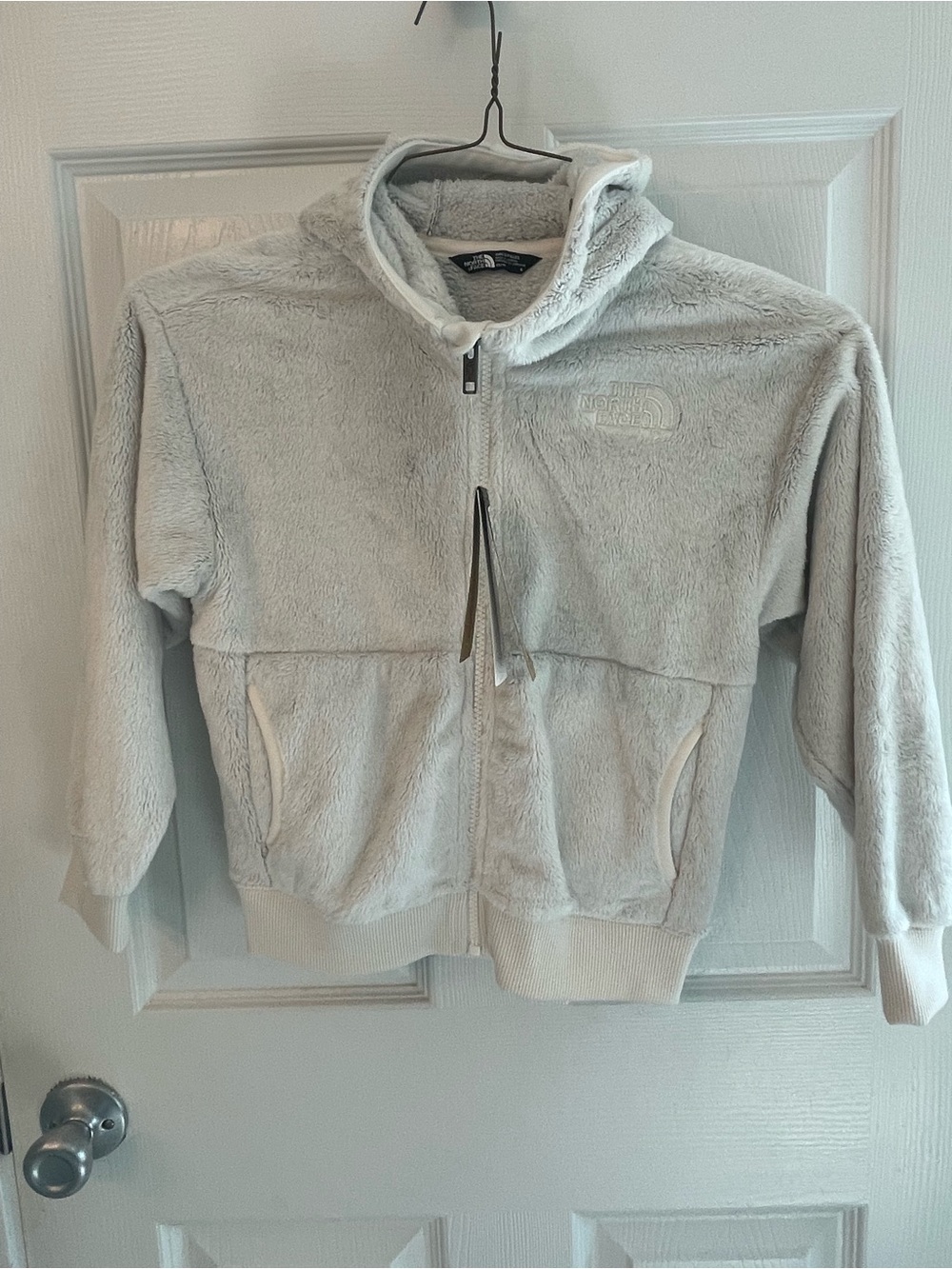 The North Face Kids Light Cream Plush Jacket with Zip, Sz 6